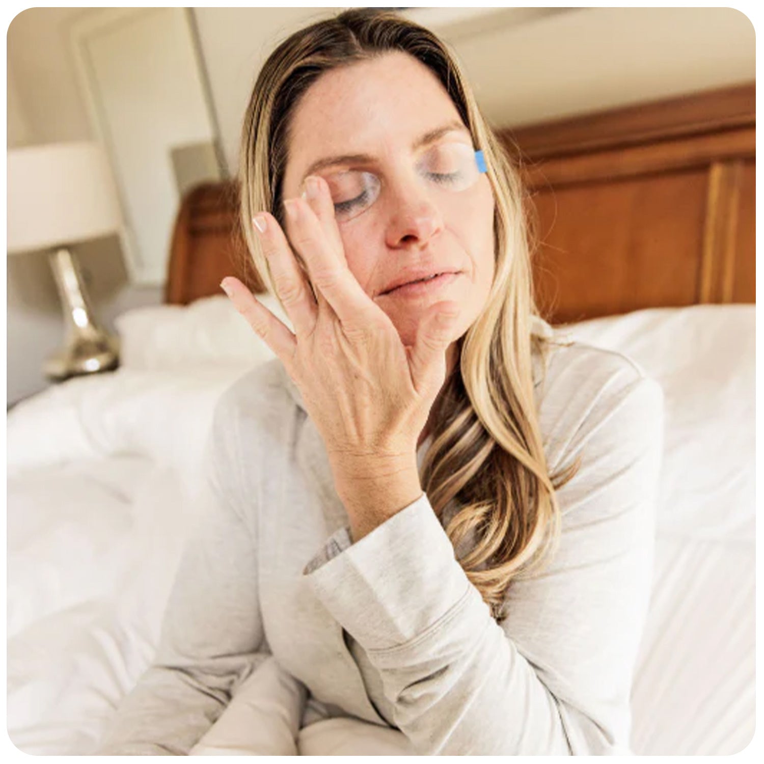 SleepTite SleepRite Official Site | Nighttime Eyelid Seal for Dry Eye ...